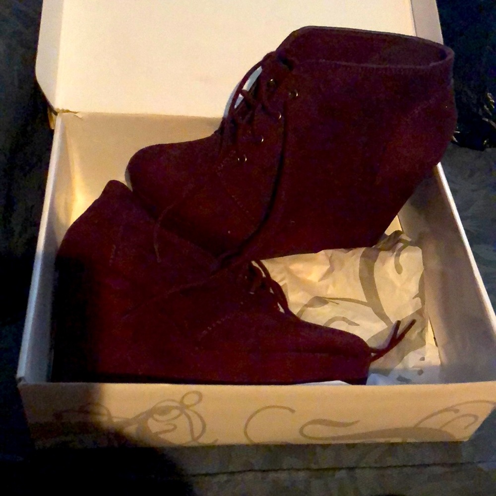 All ankle boots $40 ea size 8.... gold pr 10